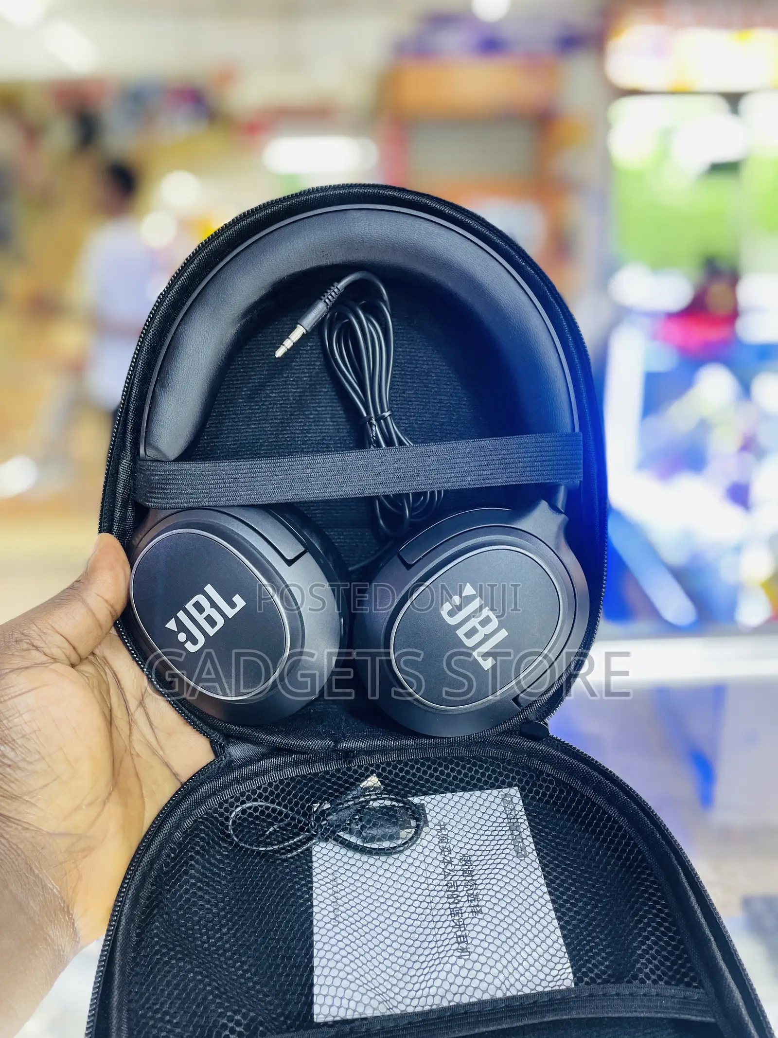 JBL Tune 720BT Wireless Over-Ear Headphones