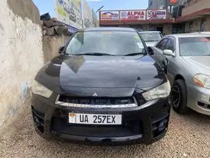 Mitsubishi Outlander 2012 Black