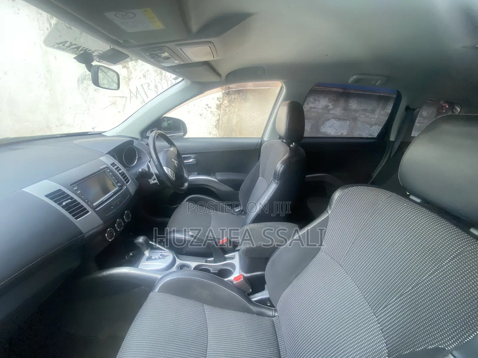Mitsubishi Outlander 2012 Black