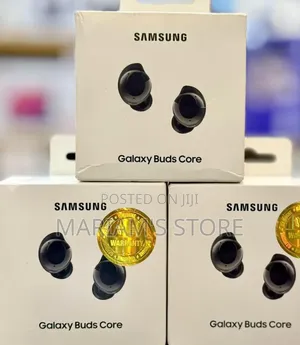 Samsung Galaxy Buds2 Wireless Noise-Canceling Earbuds in Graphite.]
