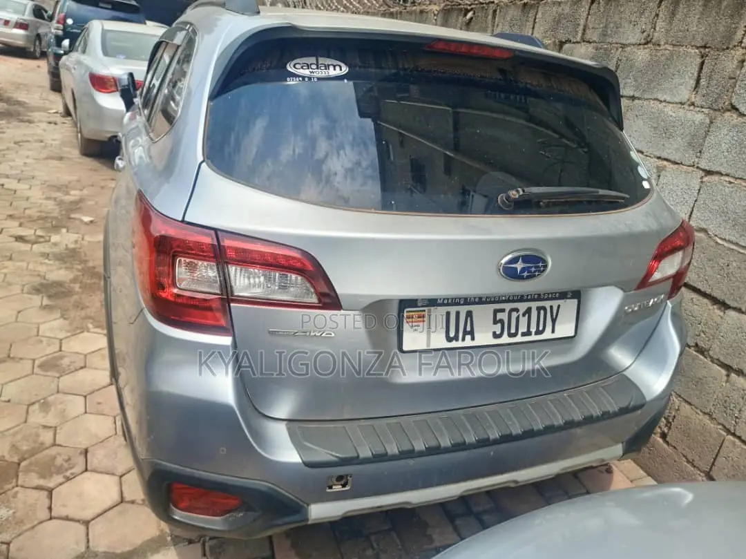 Subaru Legacy 2017 Gray