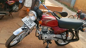 Bajaj Boxer 100 2026 Red