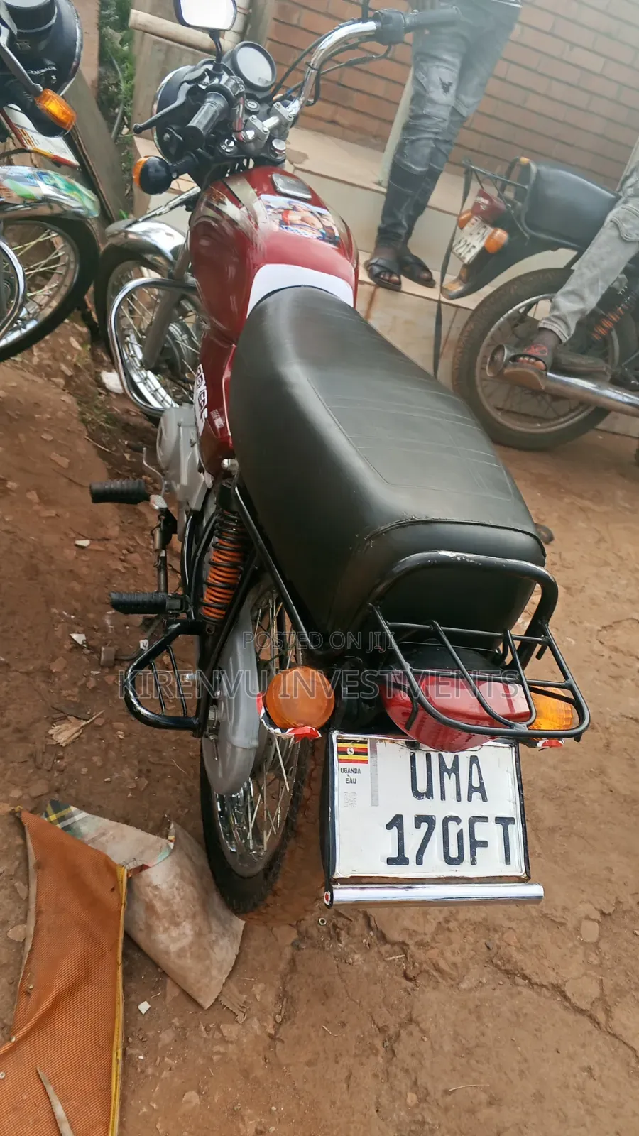 Bajaj Boxer 100 2025 Red