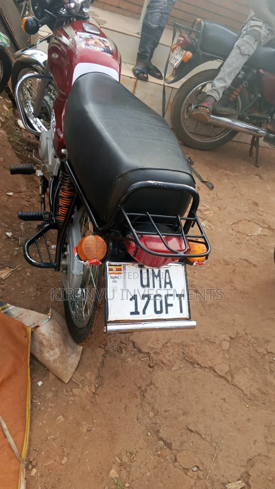 Bajaj Boxer 100 2025 Red