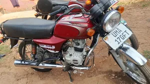 Bajaj Boxer 100 2025 Red