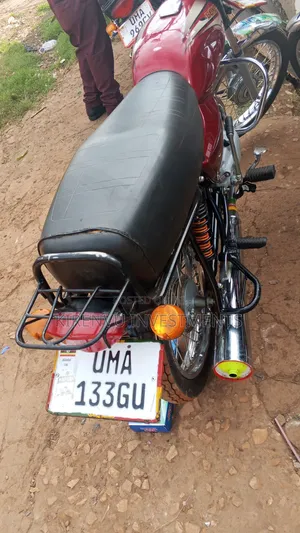 Bajaj Boxer 100 2020 Red