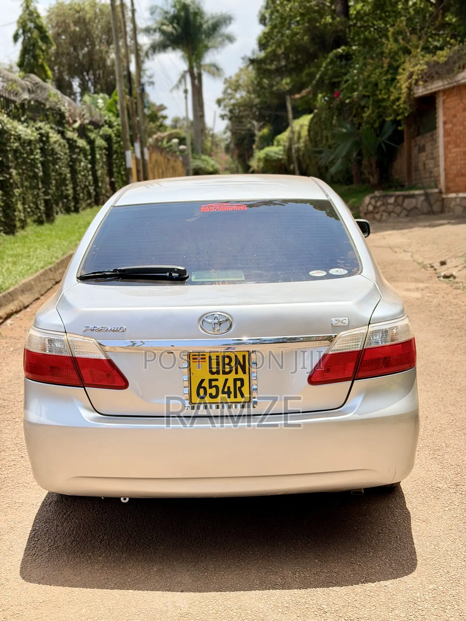 Toyota Premio 2010 Silver