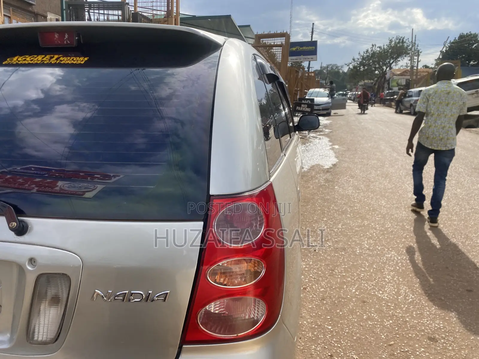 Toyota Nadia 2003 Silver