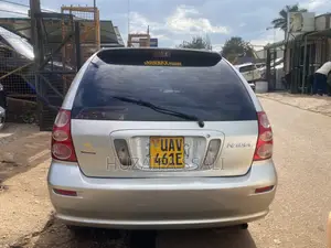 Toyota Nadia 2003 Silver