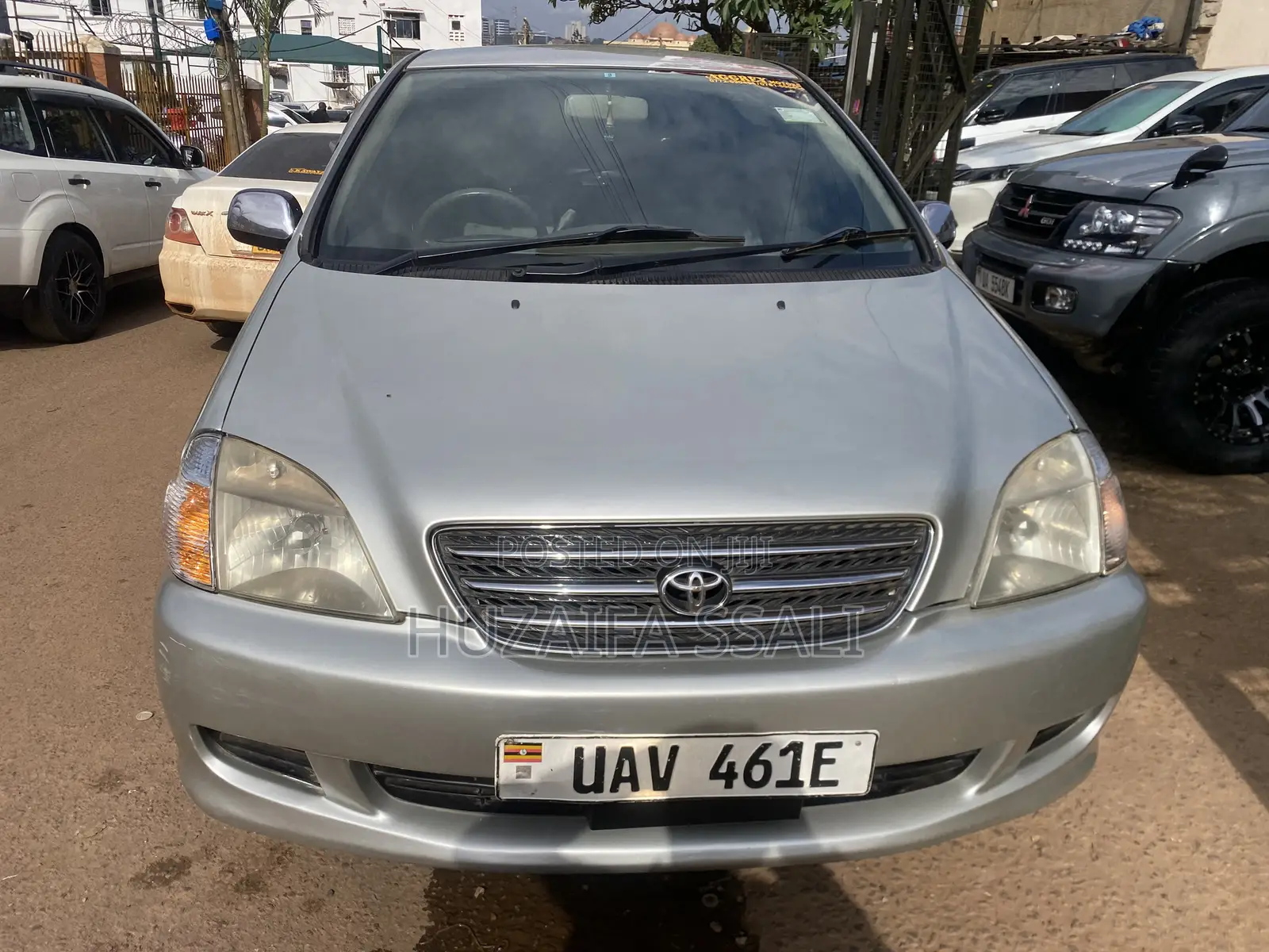 Toyota Nadia 2003 Silver