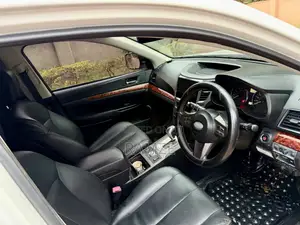 Subaru Legacy 2012 White