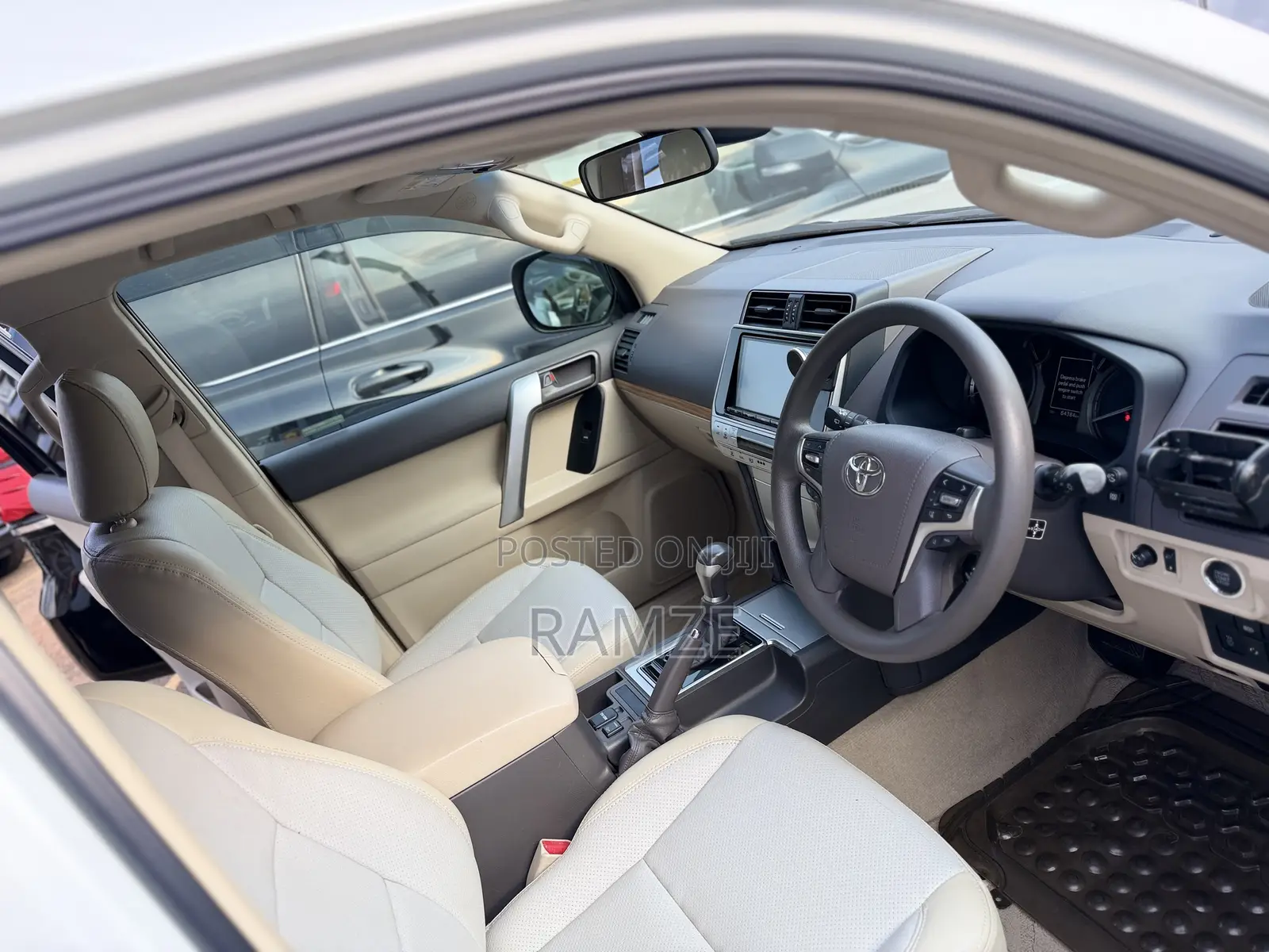 Toyota Land Cruiser Prado 2018 White