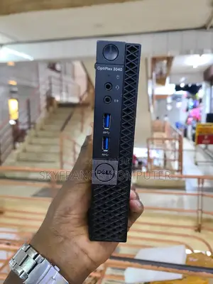 Desktop Computer Dell Optiplex 3040 8GB Intel Core i5 SSD 256GB