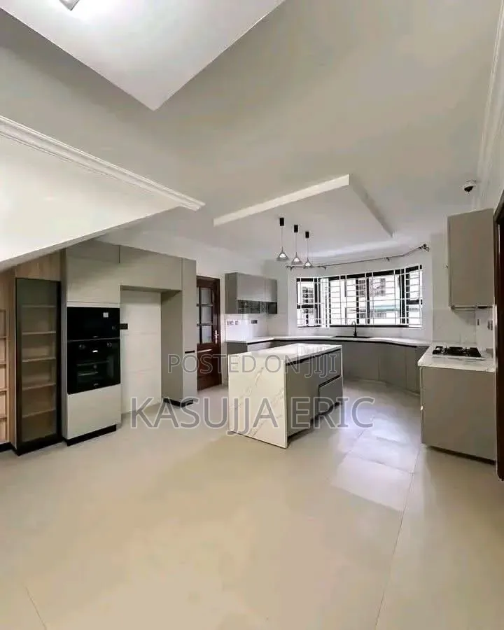 5bdrm Mansion in Kalinaki, Nakawa for rent