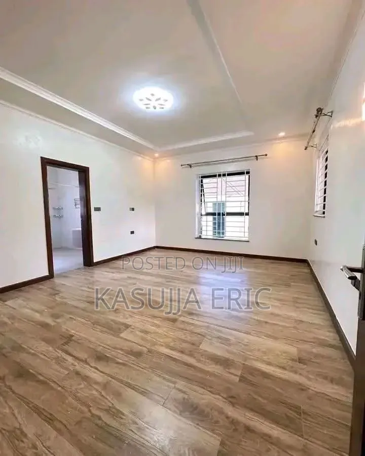 5bdrm Mansion in Kalinaki, Nakawa for rent
