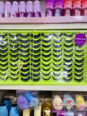 EYELASHES (Strip)