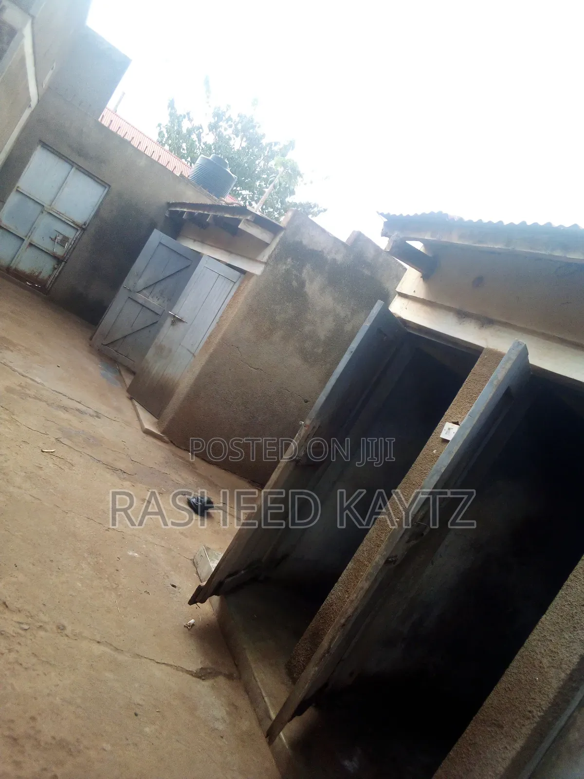Furnished 10bdrm House in Bugiri Municipal for sale