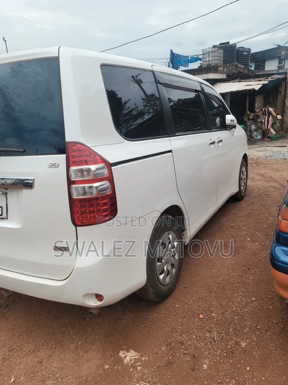 Toyota Noah 2012 White