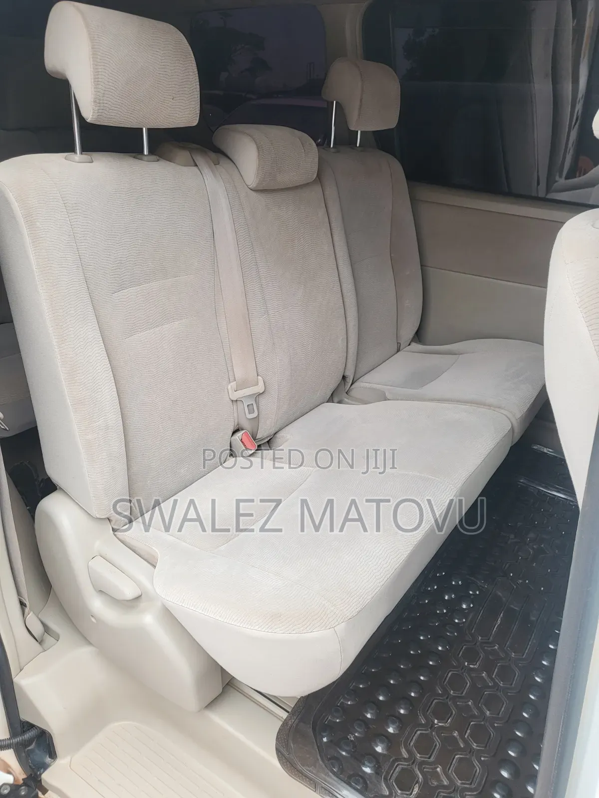 Toyota Noah 2012 White