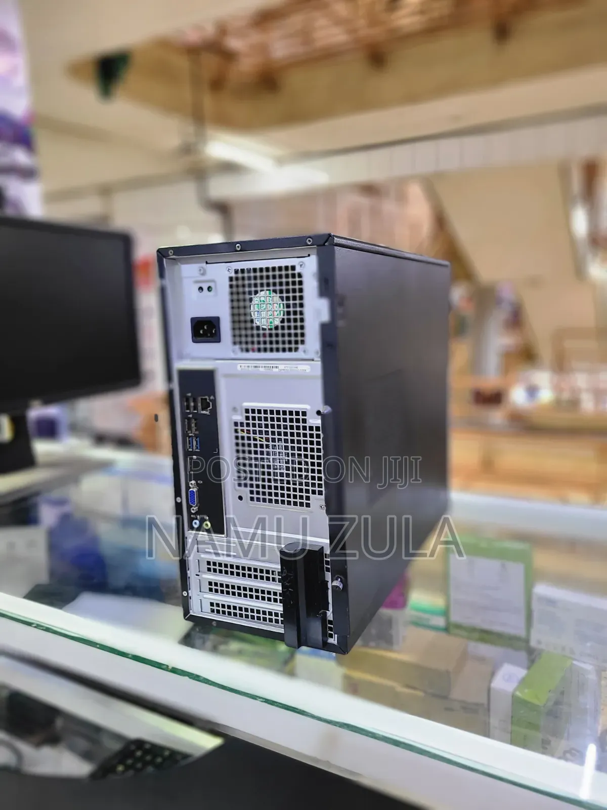Desktop Computer Dell OptiPlex 3020 8GB Intel Core i5 HDD 500GB