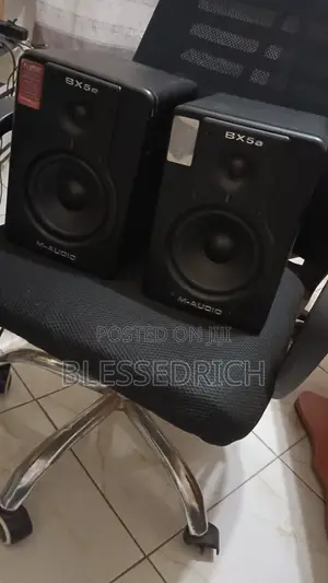 BX5 Maudio Studio Monitors