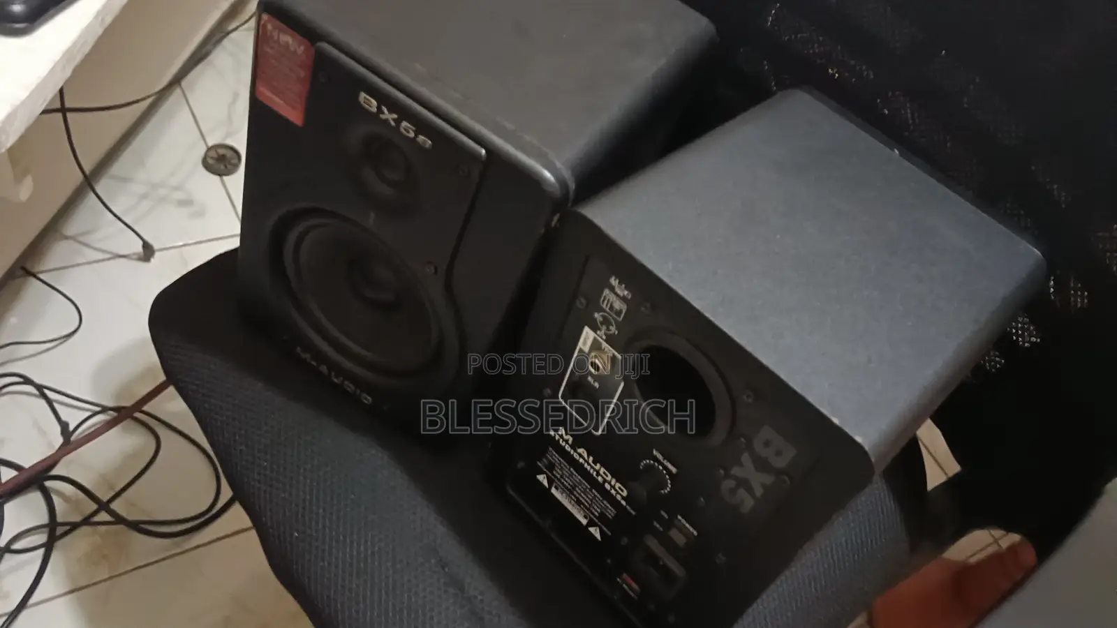 BX5 Maudio Studio Monitors