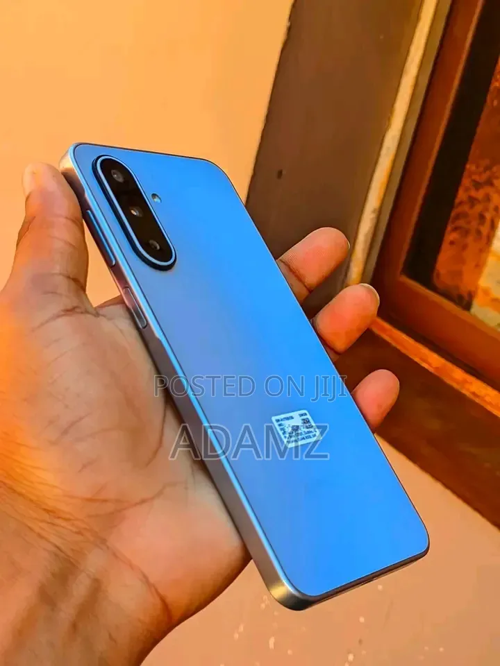 New Samsung Galaxy A17 5G 256 GB Blue