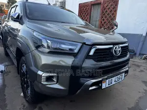 Toyota Hilux 2016