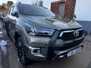 Toyota Hilux 2016