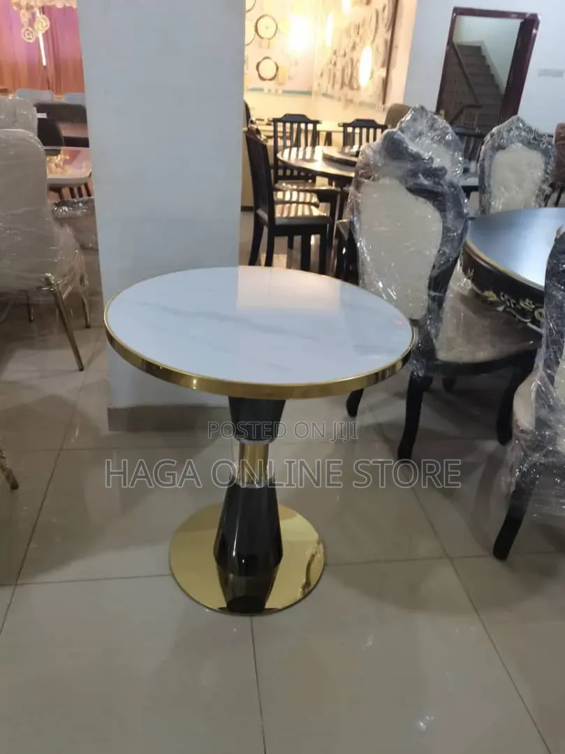 Round Tables With Metallic Gold Legs