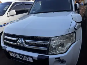 Mitsubishi Pajero 2008 White
