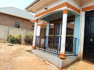 3bdrm House in Kitemu Masaka Rd At, Kawempe for sale