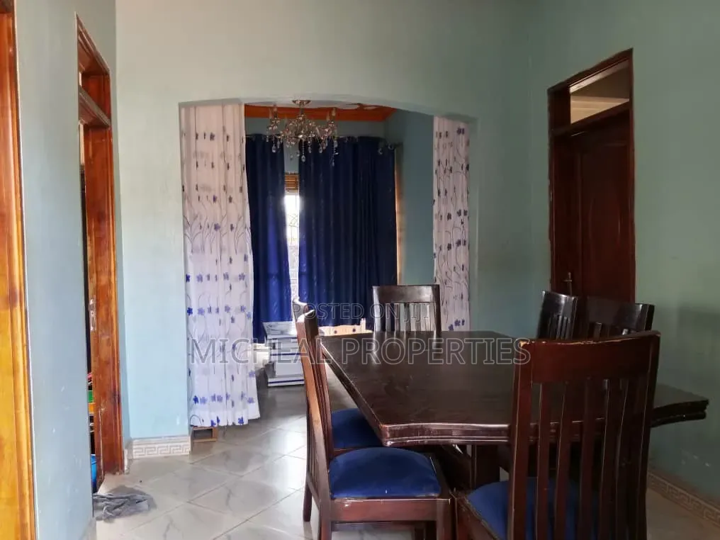 3bdrm House in Kitemu Masaka Rd At, Kawempe for sale