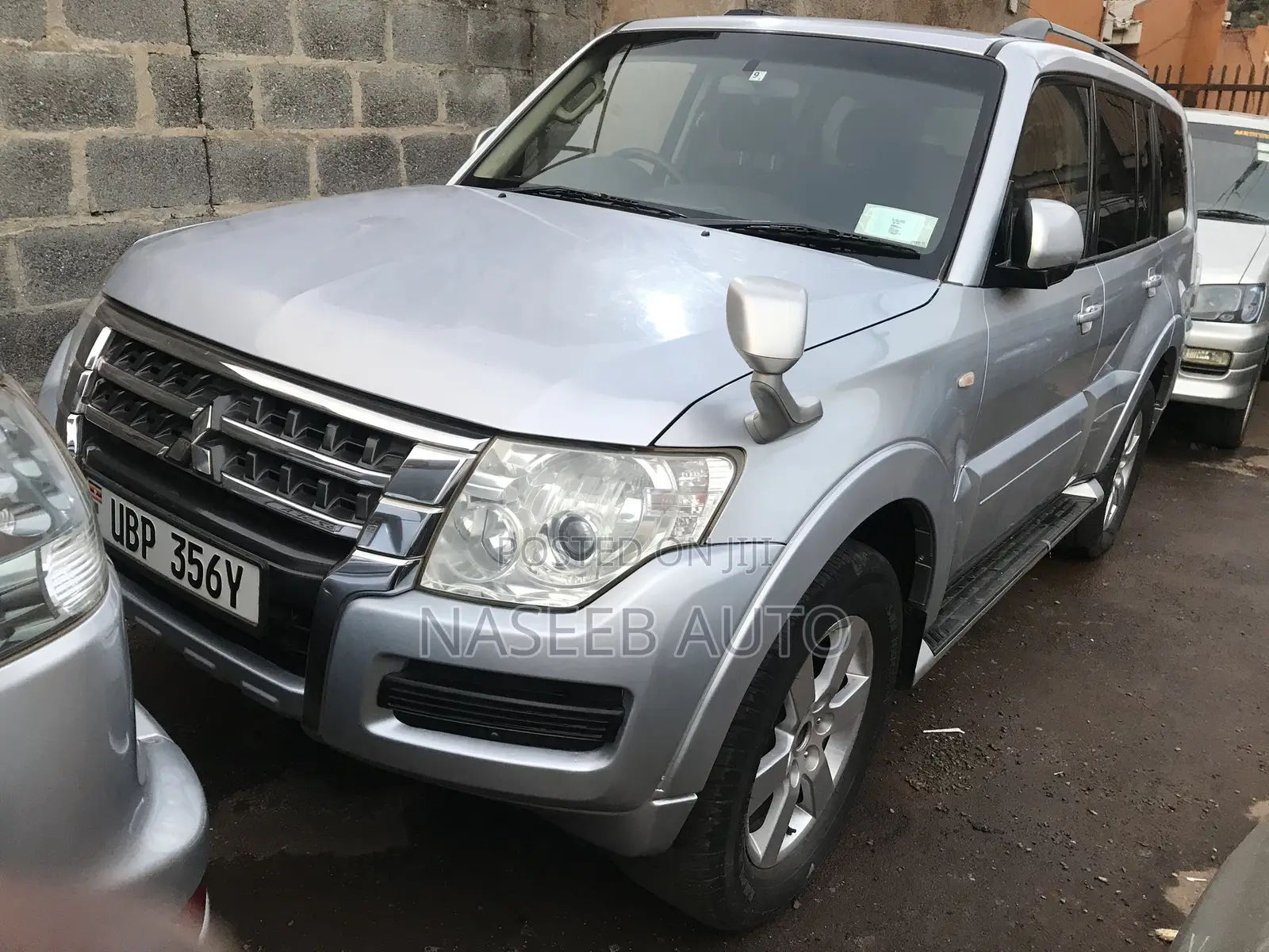 Mitsubishi Pajero 3.0 2010 Silver