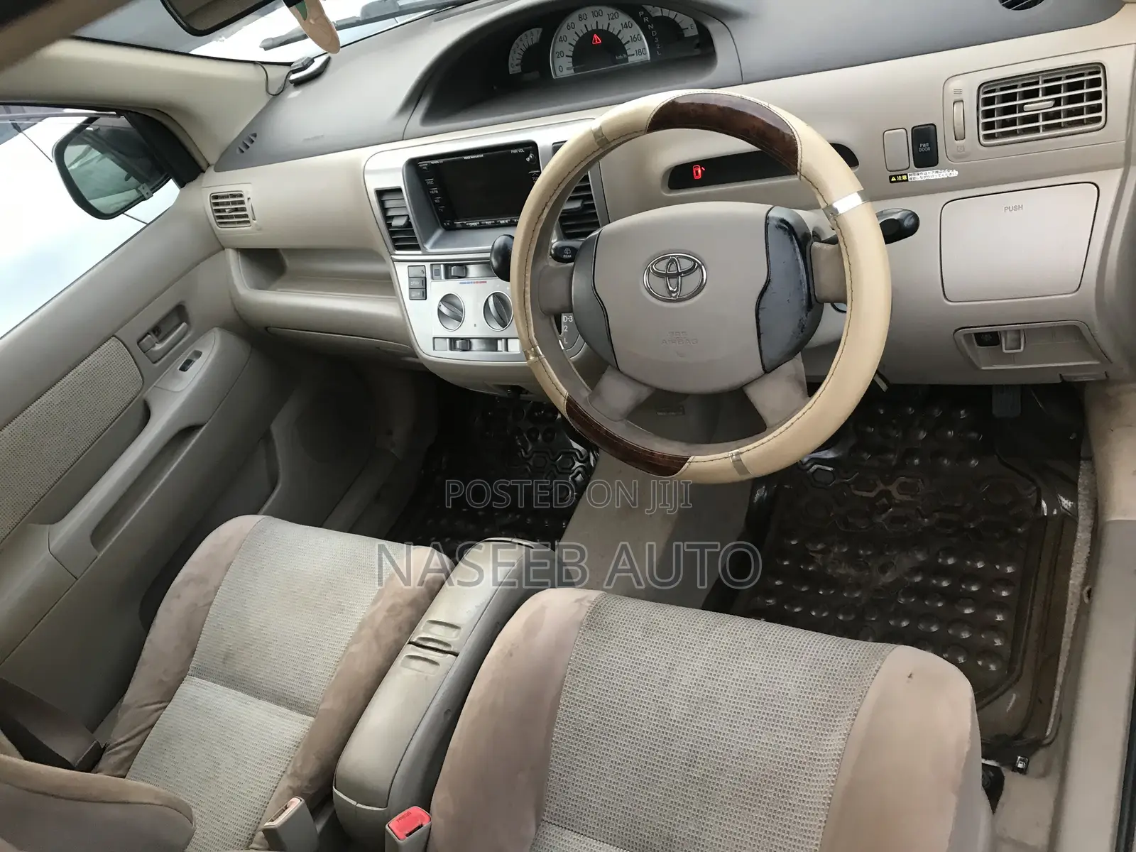 Toyota Raum 2006 Silver