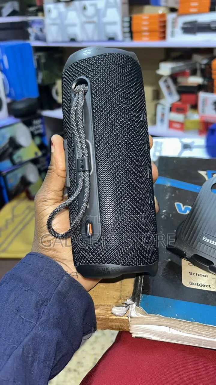 JBL Flip6 Portable Bluetooth Speaker,