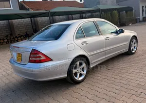Mercedes-Benz C180 2006 Silver