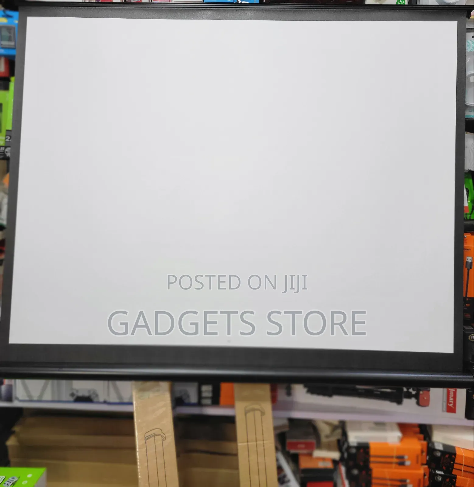 Pull-Up Projector Screen