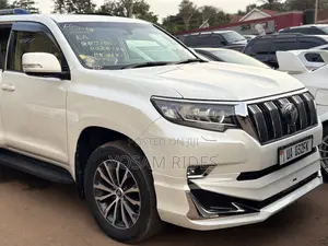 Toyota Land Cruiser Prado 2.8 2018 White