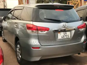 Toyota Wish 2010 Gray