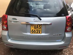 Toyota Raum 2008 Blue