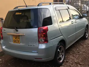Toyota Raum 2008 Blue