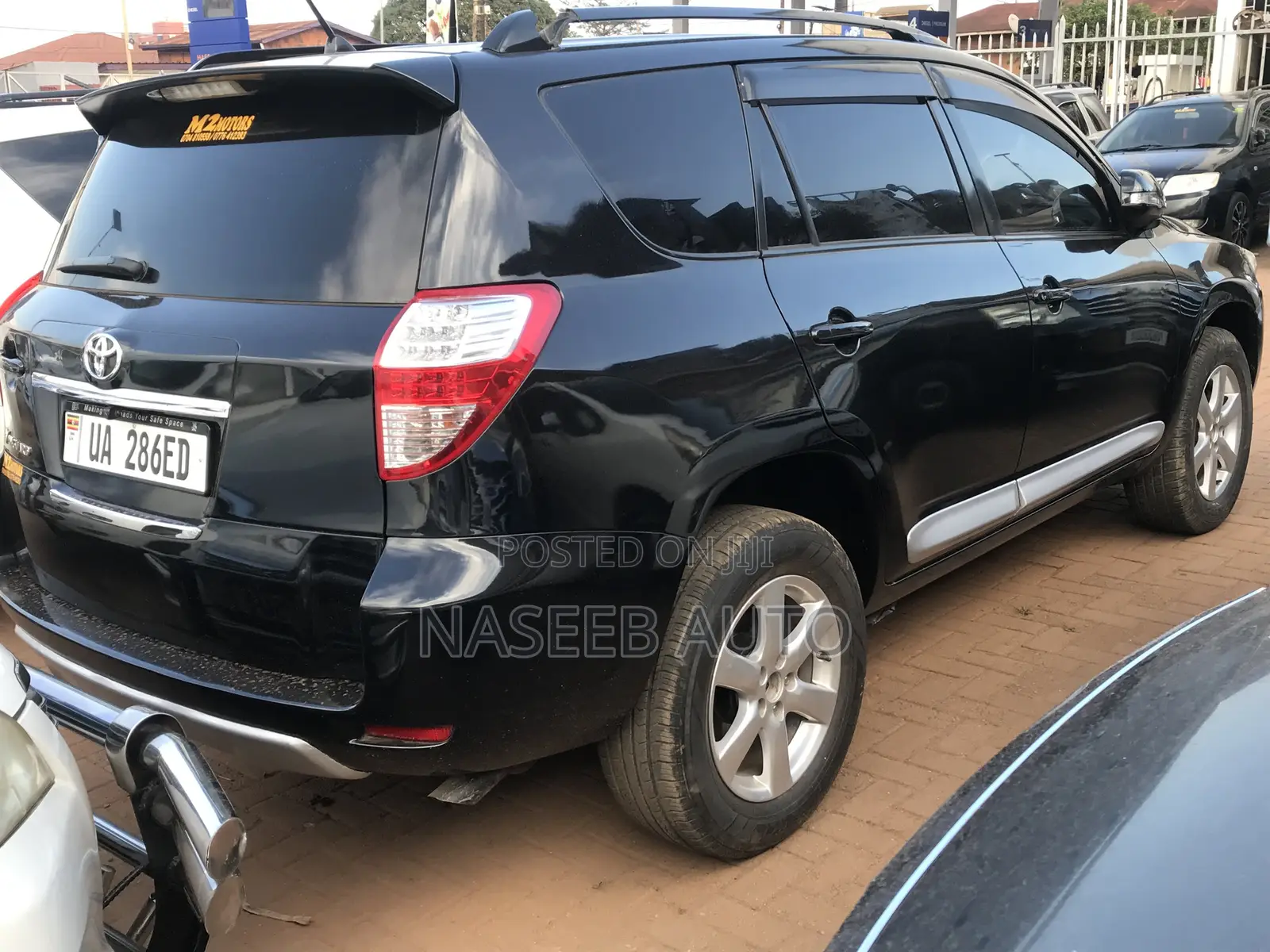 Toyota Vanguard 2010 Black