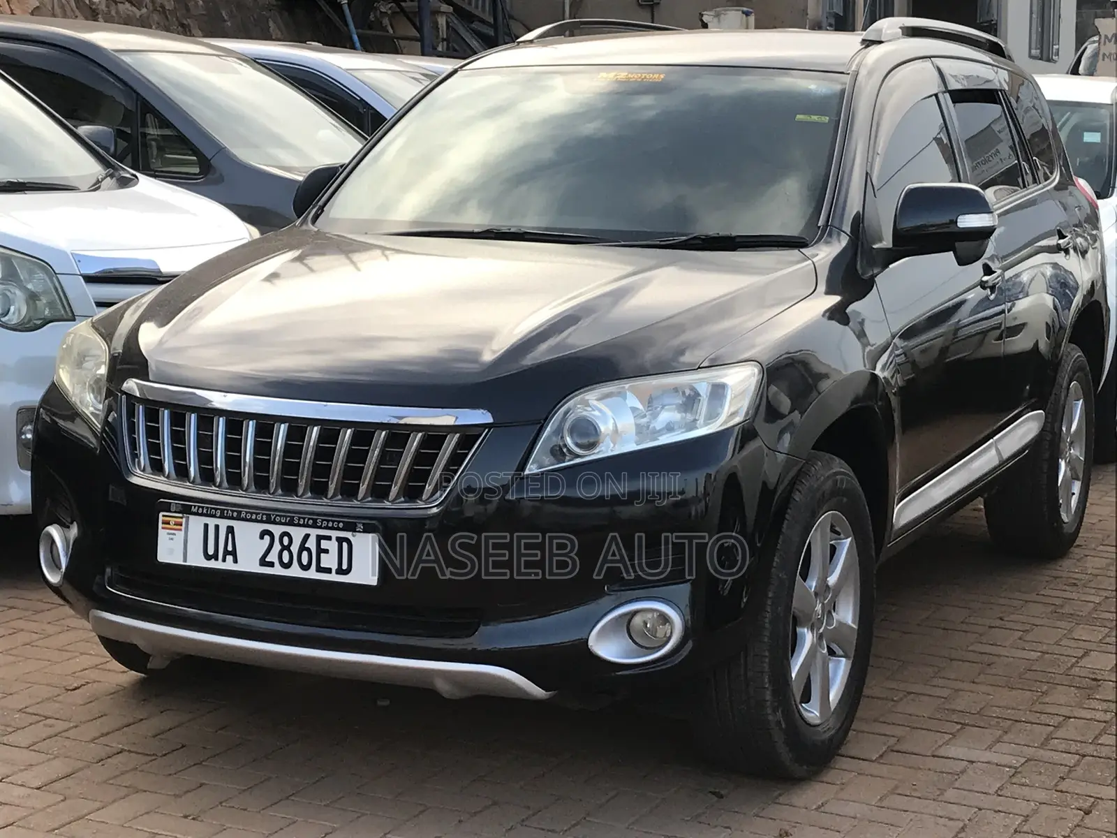 Toyota Vanguard 2010 Black