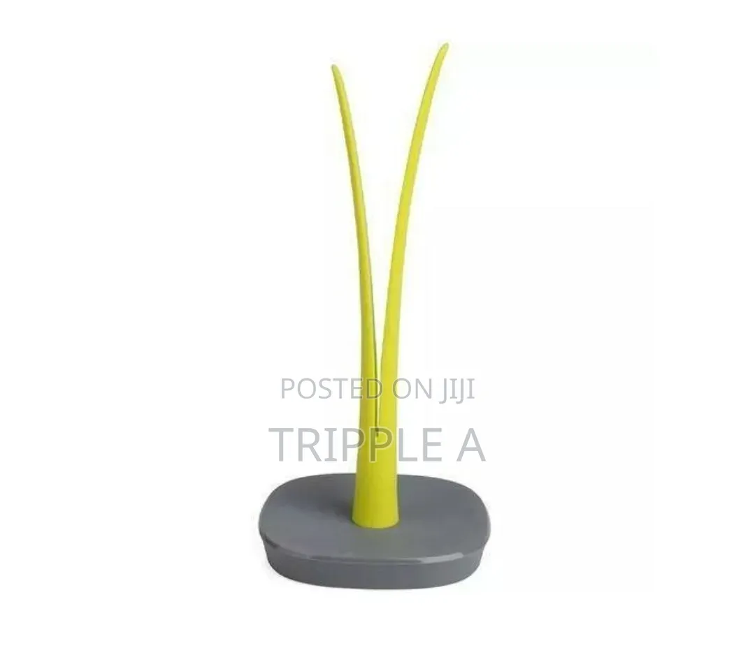 Vertical Countertop Paper Towel Stand