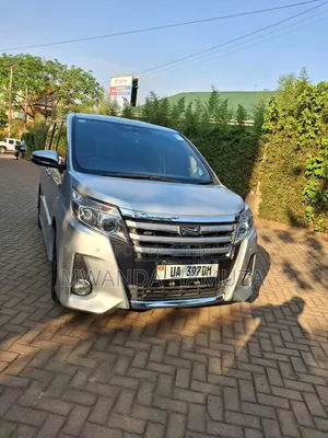 Toyota Noah 2014 Silver