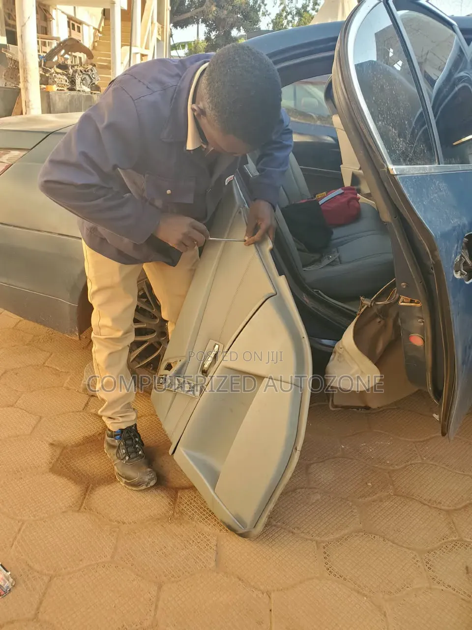 Car Door Locks.Window Repairs and Remote Repairs