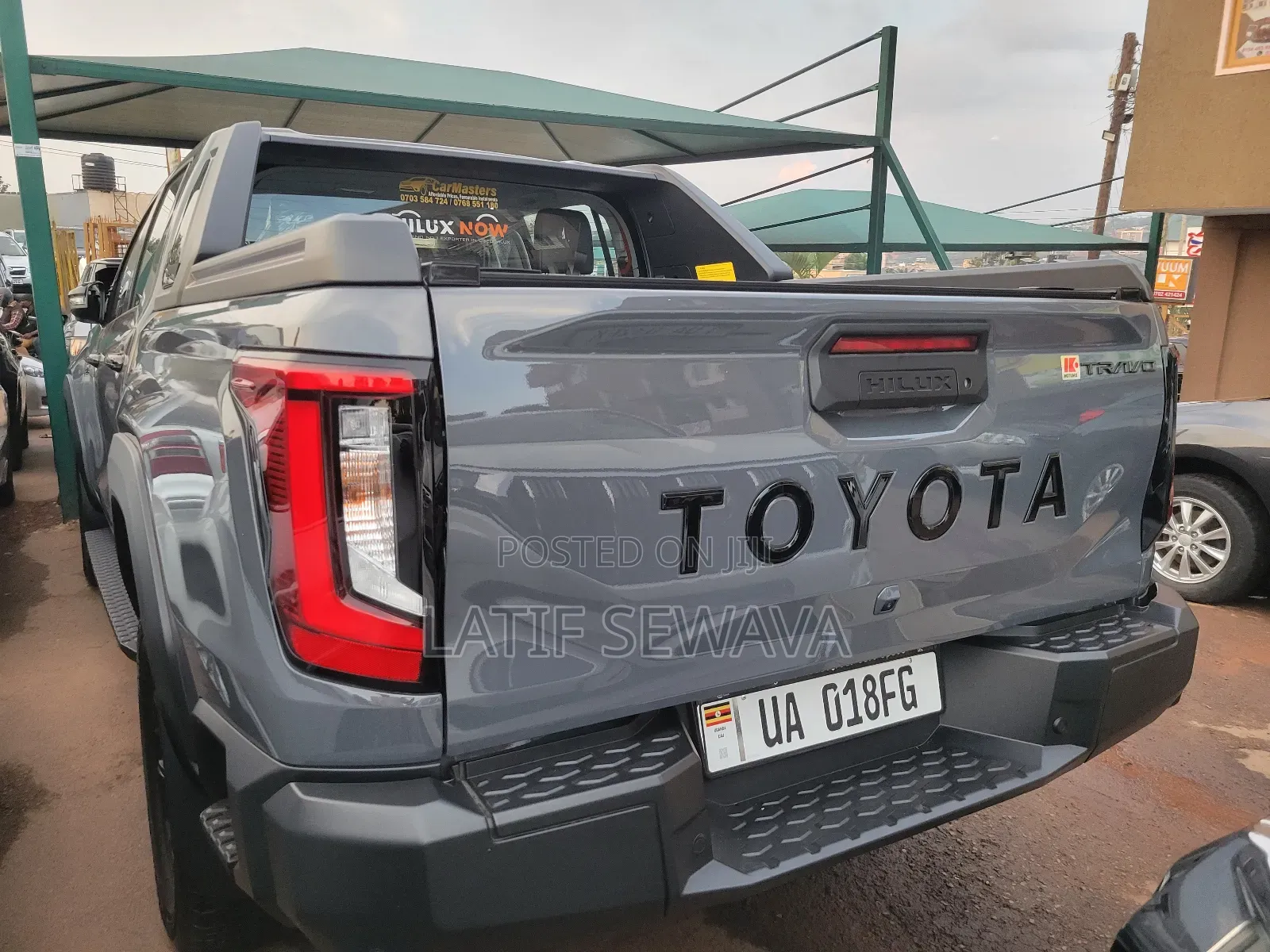 New Toyota Hilux 2025 Gray