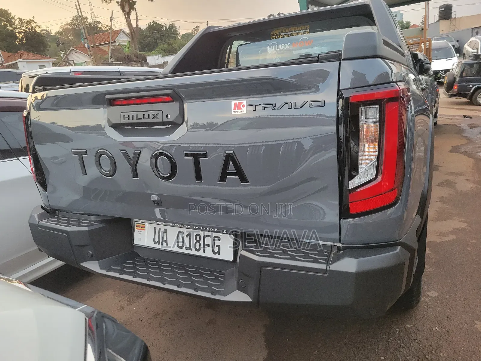 New Toyota Hilux 2025 Gray