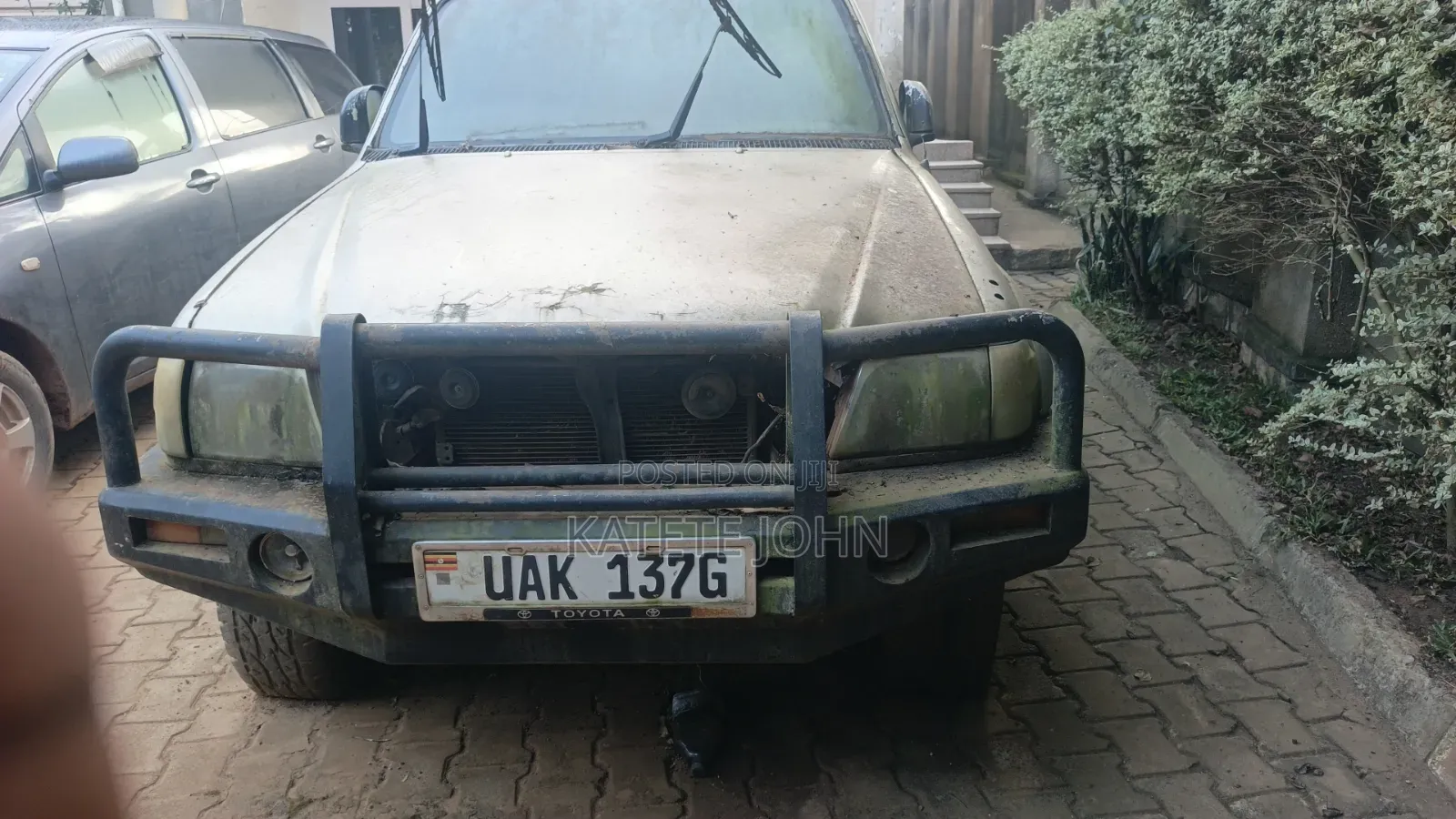 Toyota Hilux 2002 Gold
